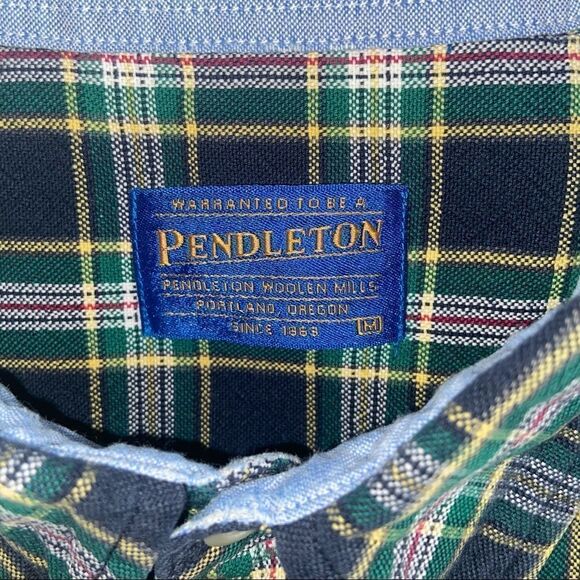 Pendleton Oceanside Men’s Button Down Shirt Size Medium Plaid Short Sleeve - Picture 3 of 5